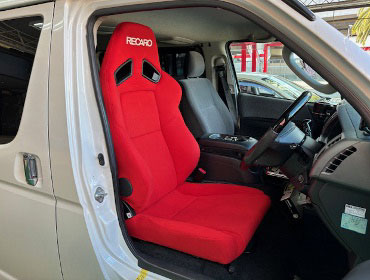 TOYOTA�@���W�A�X�G�[�X�@3�^�@�i���[�K�\�����i2011�N�j�@�Ɂ@RECARO�i���J���j�@SR-7F�@KK100�@RED�@A/R�@����