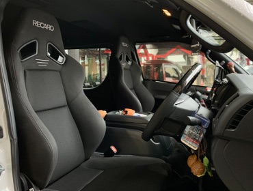TOYOTA�@�n�C�G�[�X���C�h�@GDH211K�i2023�N�j�@�Ɂ@RECARO�i���J���j�@SR-7F�@GK100�@BK/BK�@�~���E�@����