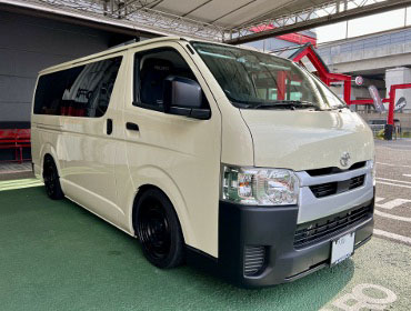 TOYOTA�@�n�C�G�[�X�@200�n�@�Ɂ@RECARO�i���J���j�@TS-G�@GK�@BK/BK�@����