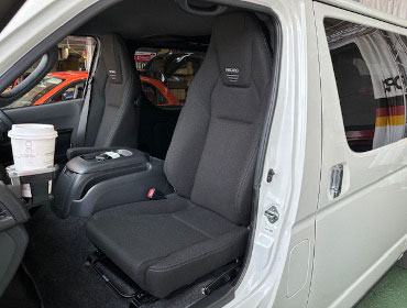 TOYOTA�@�n�C�G�[�X�@7�^�@�i���[�f�B�[�[���i2022�N�j�@�Ɂ@RECARO�i���J���j�@LX-F�@TR�@NN�@�~���E�@����