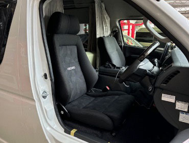 TOYOTA�@�n�C�G�[�X�@GDH226K���i2023�N�j�@�Ɂ@RECARO�i���J���j�@�G���S���hMV�@BK�@�V�[�g�q�[�^�[�t���@����