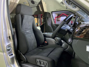 TOYOTA�@�n�C�G�[�X�@7�^���C�h�f�B�[�[���i2024�N�j�@�Ɂ@RECARO�i���J���j�@�I���\�y�hAN220HV�@BK�@�~���E�@����