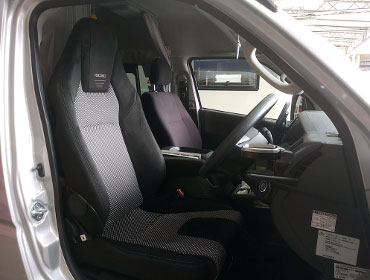 TOYOTA�@�n�C�G�[�X�@7�^�i2024�N�j�@�Ɂ@RECARO�i���J���j�@LX-F�@WU110H�@A/R�@BK/SIL�@����