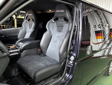 TOYOTA�@�n�C�G�[�X�@200�n7�^�@GDH201�@�Ɂ@RECARO�i���J���j�@SR-C�@UT100H BK���U�[�@A/R�^�C�v�@�~���E�@����