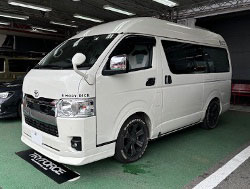 TOYOTA�@200�n�n�C�G�[�X�@7�^�@�L�����s���O�@�f�B�[�[���i���[�{�f�B�@�Ɂ@RECARO�i���J���j�@SR-C�@UT100�@�T�[�W�O���C�@�A�[�����X�g�t���@�~���E�@����