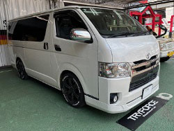 TOYOTA�@�n�C�G�[�X�i2020�N�j�@�Ɂ@RECARO�i���J���j�@SR-C�@UT100�@A/R�@BK���U�[�@�A�[�����X�g�t���@����