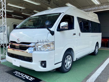 TOYOTA�@�n�C�G�[�X�@7�^���C�h�f�B�[�[���i2024�N�j�@�Ɂ@RECARO�i���J���j�@SR-C�@UT100H�@A/R�@BK�@�V�[�g�q�[�^�[�t���@�~���E�@����