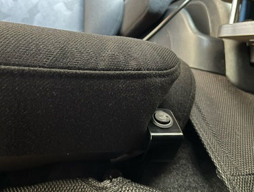 TOYOTA�@�n�C�G�[�X�@6�^�@�i���[�f�B�[�[���@�Ɂ@RECARO�i���J���j�@�G���S���hMV�@BK�@�V�[�g�q�[�^�[�t���@����