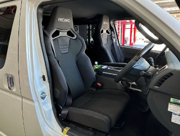 TOYOTA�@�n�C�G�[�X�@�f�B�[�[���i���[�i2024�N�j�@�Ɂ@RECARO�i���J���j�@SR-C�@BK100�@A/R�@BK/BK�@�A�[�����X�g�t���@�~���E�@����