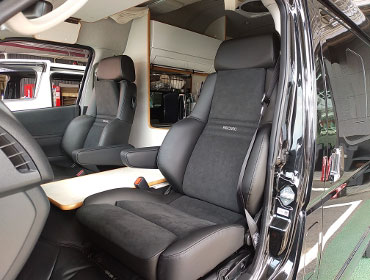 TOYOTA�@�n�C�G�[�X�@7�^�i���[�f�B�[�[���i2024�N�j�@�Ɂ@RECARO�i���J���j�@�I���\�y�hDL220HV�@R�@�~���E�@����