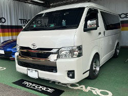 TOYOTA�@�n�C�G�[�X���C�h�@GDH211K�i2023�N�j�@�Ɂ@RECARO�i���J���j�@S-C�@UT100�@BK�@����