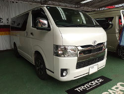 TOYOTA�@�n�C�G�[�X�@TRH200�i2022�N�j�@�Ɂ@RECARO�i���J���j�@SR-C�@BK100�@A/R�@BK/BK�@���ʃV���[�g�J�b�g���H�@����