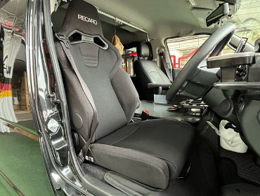 TOYOTA�@�n�C�G�[�X���S��GL�@3BA-TRH214W�i2021�N�j�@�Ɂ@RECARO�i���J���j�@SR-C�@BK100�@A/R�@BK/BK�@����