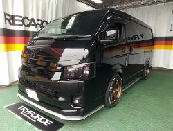 TOYOTA�@�n�C�G�[�X�@GDH211K�i2024�N�j�@�Ɂ@RECARO�i���J���j�@SR-C�@UT100�@A/R�@BK�@�~���E�@����