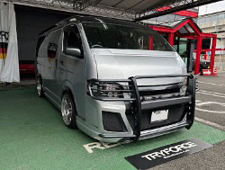 TOYOTA�@�n�C�G�[�X2�^�@���C�h�f�B�[�[���@�Ɂ@RECARO�i���J���j�@SR-C�@UT100H�@A/R�@BK�@�V�[�g�q�[�^�[�t���@�~���E�@����