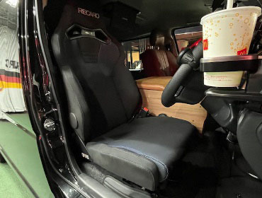 TOYOTA�@�n�C�G�[�X���S���@TRH219W�i2024�N�j�@�Ɂ@RECARO�i���J���j�@SR-C�@BK100 A/R BK/�u���[�@����