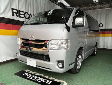 TOYOTA�@�n�C�G�[�X�@GDH201V�i2020�N�j�@�Ɂ@RECARO�i���J���j�@SR-C�@BK100�@A/R�@BK/RED�@����