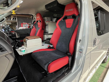 TOYOTA�@�n�C�G�[�X�@CBA-TRH214W�i2020�N�j�@�Ɂ@RECARO�i���J���j�@SR-C�@UT100�@A/R�@RED�@�A�[�����X�g�t���@�~���E�@����