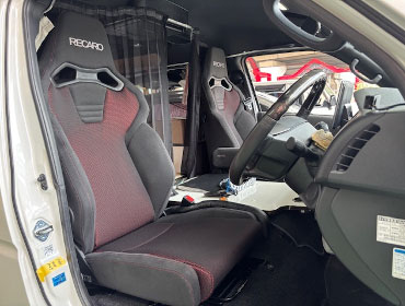 TOYOTA�@�n�C�G�[�X�S�^�@QDF-GDH201K�i2019�N�j�@�Ɂ@RECARO�i���J���j�@SR-C�@BK100�@A/R�@BK/RED�@�A�[�����X�g�t���@�~���E�@����