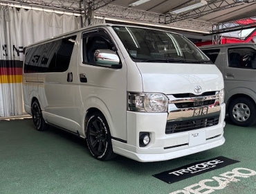 TOYOTA�@�n�C�G�[�X�@GDH206V�i2018�N�j�@�Ɂ@RECARO�i���J���j�@SR-C�@UT100�@A/R�@BK�@����