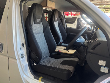 TOYOTA�@�n�C�G�[�X�@3DF-GDH201V�i2023�N�j�@�Ɂ@RECARO�i���J���j�@LX-F�@WU110�@A/R�@BK�@�~���E�@����