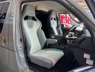 TOYOTA�@�n�C�G�[�X�@GDH201V�i2025�N�j�@SR-C�@UT100H�@A/R�@�T�[�W�O���C�@�V�[�g�q�[�^�[�t���@�~���E�@����