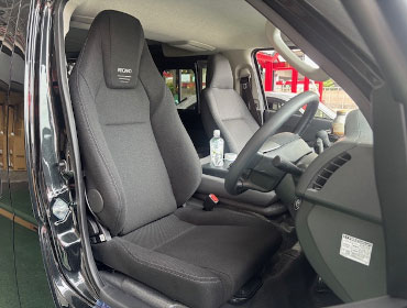 TOYOTA�@�n�C�G�[�X�@3BF-TRH200V�i2025�N�j�@�Ɂ@RECARO�i���J���j�@LX-F�@TR�@NN�@����