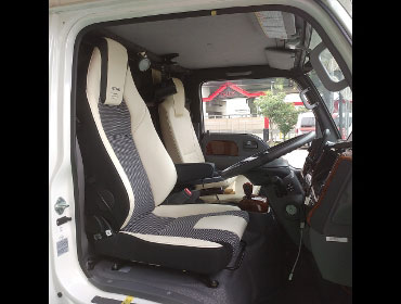 ISUZU�@�G���t�@NKR-85A�i2013�N�j�@�Ɂ@RECARO�i���J���j�@LX-F�@WL110H�@���@����