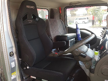 NISSAN�@�A�g���X�g���b�N�@SZ2F24�i2017�N�j�@�Ɂ@RECARO�i���J���j�@SR-7F�@GK100�@BK/BK�@A/R�@����