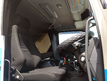 ISUZU�@�M�K�@CYE60CM�i2023�N�j�@�Ɂ@RECARO�i���J���j�@�G���S���hMV�@BK�@����