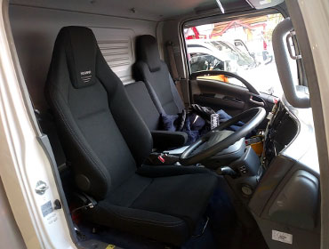 ISUZU�@�G���t�@NLR85AN�i2008�N�j�@�Ɂ@RECARO�i���J���j�@LX-F�@TR�@NN�@�V�[�g�q�[�^�[�t���@����