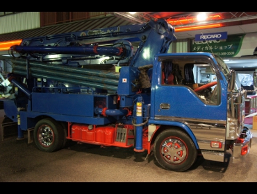 ISUZU�@�G���t�@�i���[��RECARO�i���J���j�V�[�g����