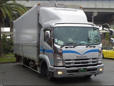 ISUZU�@�t�H���[�h�@���C�h��RECARO�i���J���j�V�[�g����