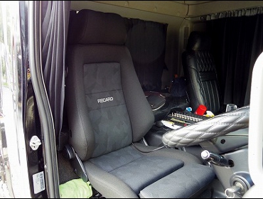 RECARO�i���J���V�[�g�j�@���샌���W���[�@FD�@�Ƀ��J���@�G���S���hMV�@BK�@����