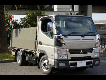 �O�H�ӂ����@�L�����^�[��RECARO�i���J���j�V�[�g����