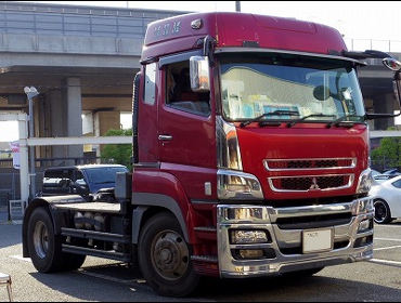 �O�H�ӂ����@�g���N�^�[�@�X�[�p�[�O���[�g��RECARO�i���J���j�V�[�g����