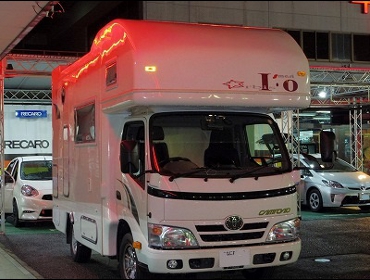 TOYOTA�@�J�����[�h�@�Ɂ@RECARO�i���J���j�V�[�g����