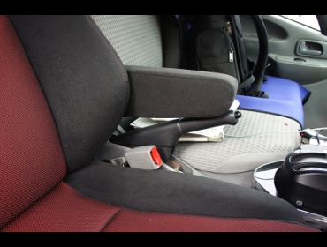 HINO�@�f���g���@XZU640M�@�i���[�@2012�N�@�Ɂ@RECARO�i���J���j�@SR-7F�@GK100�@BK/RED�@�A�[�����X�g�t���@����