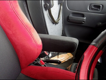 HONDA�@�A�N�e�B�@�g���b�N�@HA6�i2004�N�j�@�Ɂ@RECARO�i���J���j�@SR-7F�@GU100�@RED�@A/R�^�C�v�@����