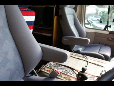 RECARO�i���J���V�[�g�j�@TOYOTA�@�R�[�X�^�[�@�L�����s���O�J�[�@B46V�@�Ɂ@���J���@�G���S���hMV�@�O���C�@�V�[�g�q�[�^�[�t���@�A�[�����X�g�t���@�~2�r�@����