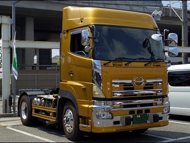 HINO�@�O�����h�v���t�B�A�@�Ɂ@RECARO�i���J���j�V�[�g����