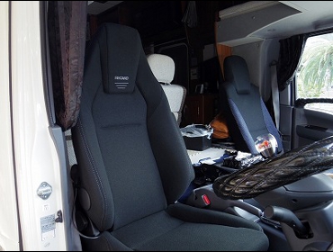 RECARO�i���J���V�[�g�j�@ISUZU�@�G���t�@Be�J���i2016�N�j�@�Ɂ@RECARO�i���J���j�@LX-F�@TR�@NN�@BK�@A/R�@����