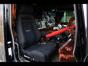 RECARO�i���J���V�[�g�j�@�O�H�ӂ����@�X�[�p�[�O���[�g�i2010�N�j�@�Ɂ@RECARO�i���J���j�@�G���S���hD�@BK�@�V�[�g�q�[�^�[�t���@�A�[�����X�g�t���@����