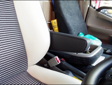 TOYOTA�@�J�����[�h�@Y200�n�@�Ɂ@RECARO�i���J���j�@LX-F�@IL110H�@���@�A�[�����X�g�t���@����