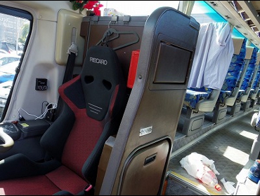 MITSUBISHI�@FUSO�@�G�A���N�C�[���@�Ɂ@RECARO�i���J���j�@SR-6�@GK100S�@BK/RED�@����