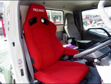 RECARO�i���J���V�[�g�j�@TOYOTA�@�g���G�[�X�i2019�N�j�@�Ɂ@RECARO�i���J���j�@SR-7F�@KK100�@RED�@�A�[�����X�g�@����