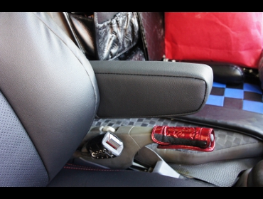 MAZDA�@�^�C�^���@PB-LKR81A�i2004�N11���j�@�Ɂ@RECARO�i���J���j�@SR-7F�@KK100�@BK�@�A�[�����X�g�t���@����