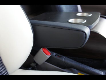 TOYOTA�@�o���e�b�N�@�W��520�@�J�����[�h�i2019�N4���j�@�Ɂ@RECARO�i���J���j�@LX-F�@IL110H�@���@����