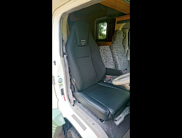 TOYOTA�@�J�����[�h�x�[�X�@�o���e�b�N�А��@ZIL520�i2500cc�f�B�[�[���^�[�{�@4WD�j�@�Ɂ@RECARO�i���J���j�@LX-F�@TR�@NN�@BK�@�A�[�����X�g�t���@����