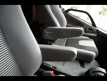 TOYOTA�@�J�����[�h�@�i�b�c�@�N���A�@5.3W�G�{�����[�V�����i2019�N�j�@�Ɂ@RECARO�i���J���j�@LX-F�@IN110�@�O���C�@�A�[�����X�g�t���@�~���E�@����